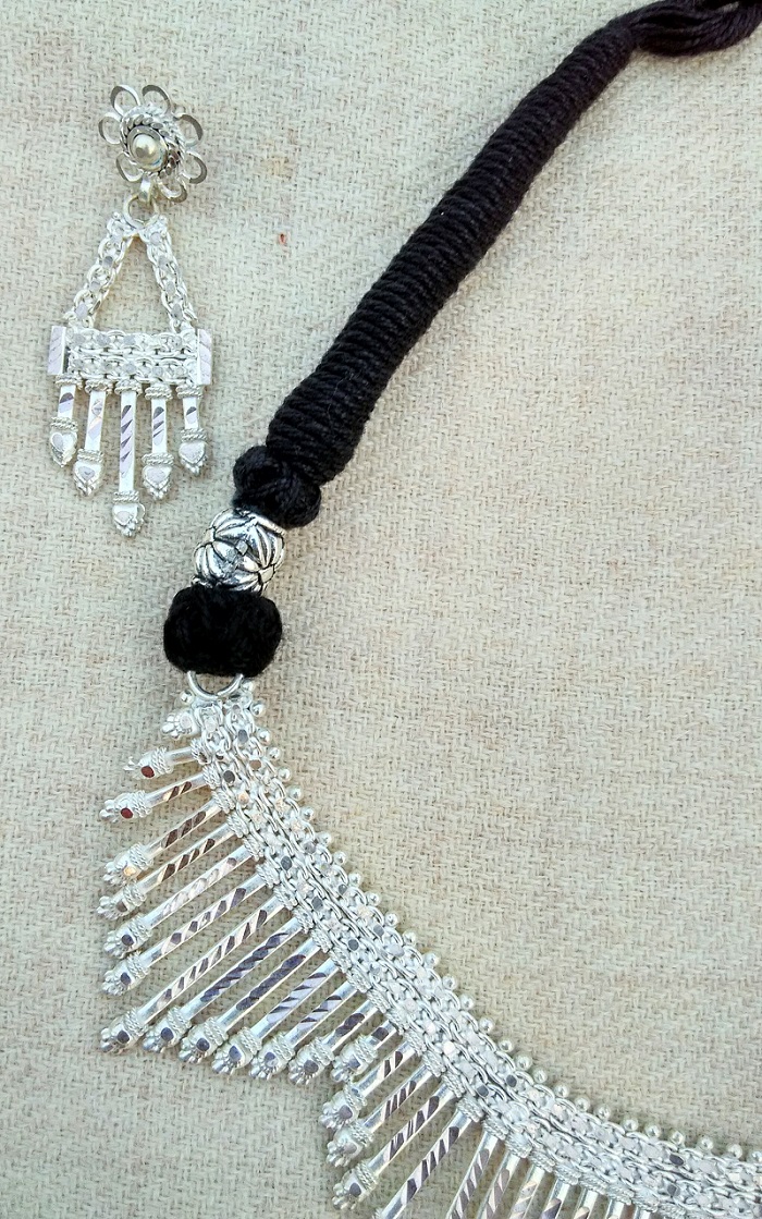 Silver Trans Neckpeice with Earring set